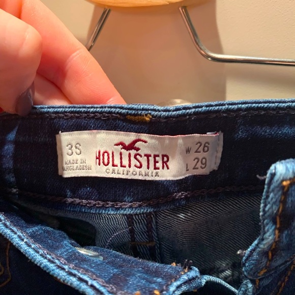 Like New Hollister STRETCHY jeans - Picture 3 of 3